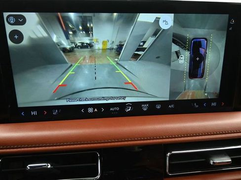 Used 2025 Lincoln Aviator Reserve w/ Equipment Group 201A image 16