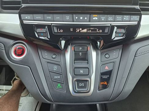 Used 2025 Honda Odyssey Sport-L image 22