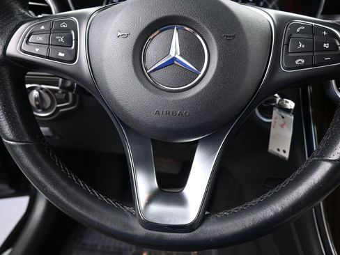 Used 2019 Mercedes-Benz GLC 300 GLC 300 image 29
