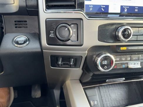 Used 2022 Ford F350 Lariat w/ Lariat Ultimate Package image 35