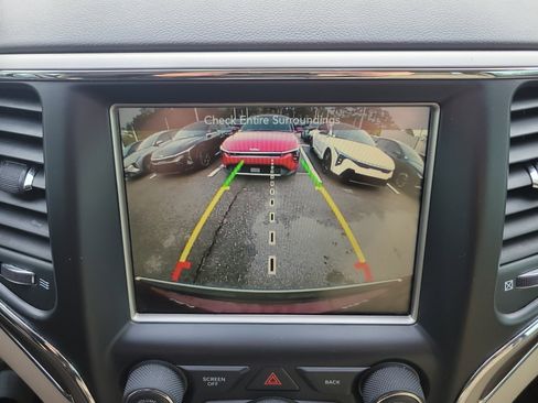 Used 2017 Jeep Grand Cherokee Overland image 35