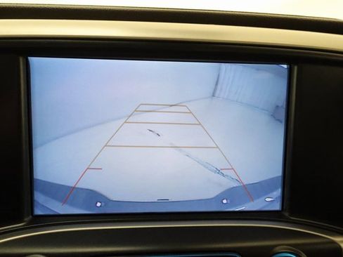 Used 2018 GMC Sierra 1500 SLT image 16