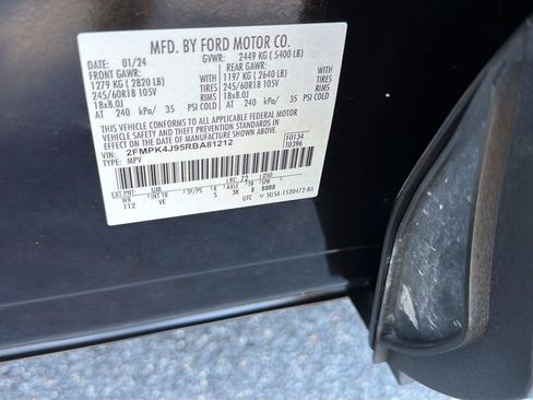 Used 2024 Ford Edge SEL AWD/4WD image 40