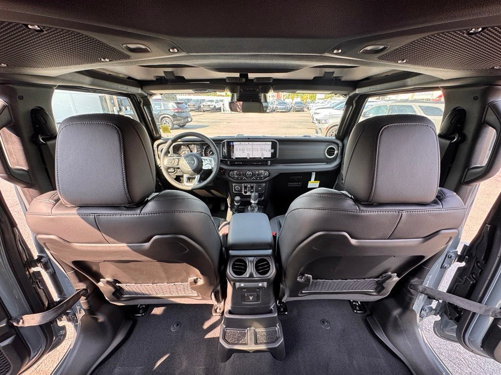 New 2026 Jeep Wrangler Unlimited Sahara w/ Safety Group AWD/4WD image 23