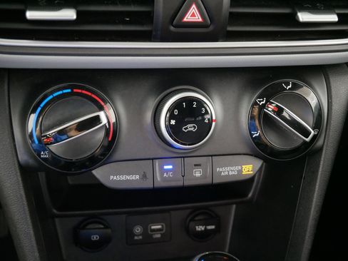 Used 2021 Hyundai Kona SEL AWD/4WD image 23