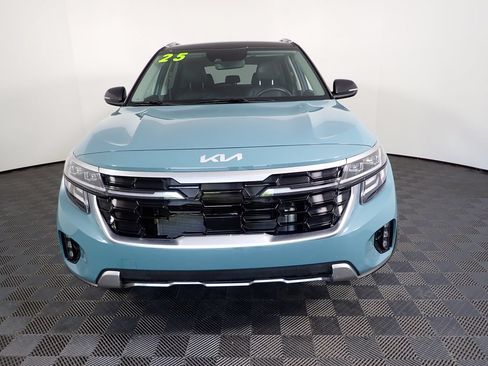 Used 2025 Kia Seltos SX AWD/4WD image 9