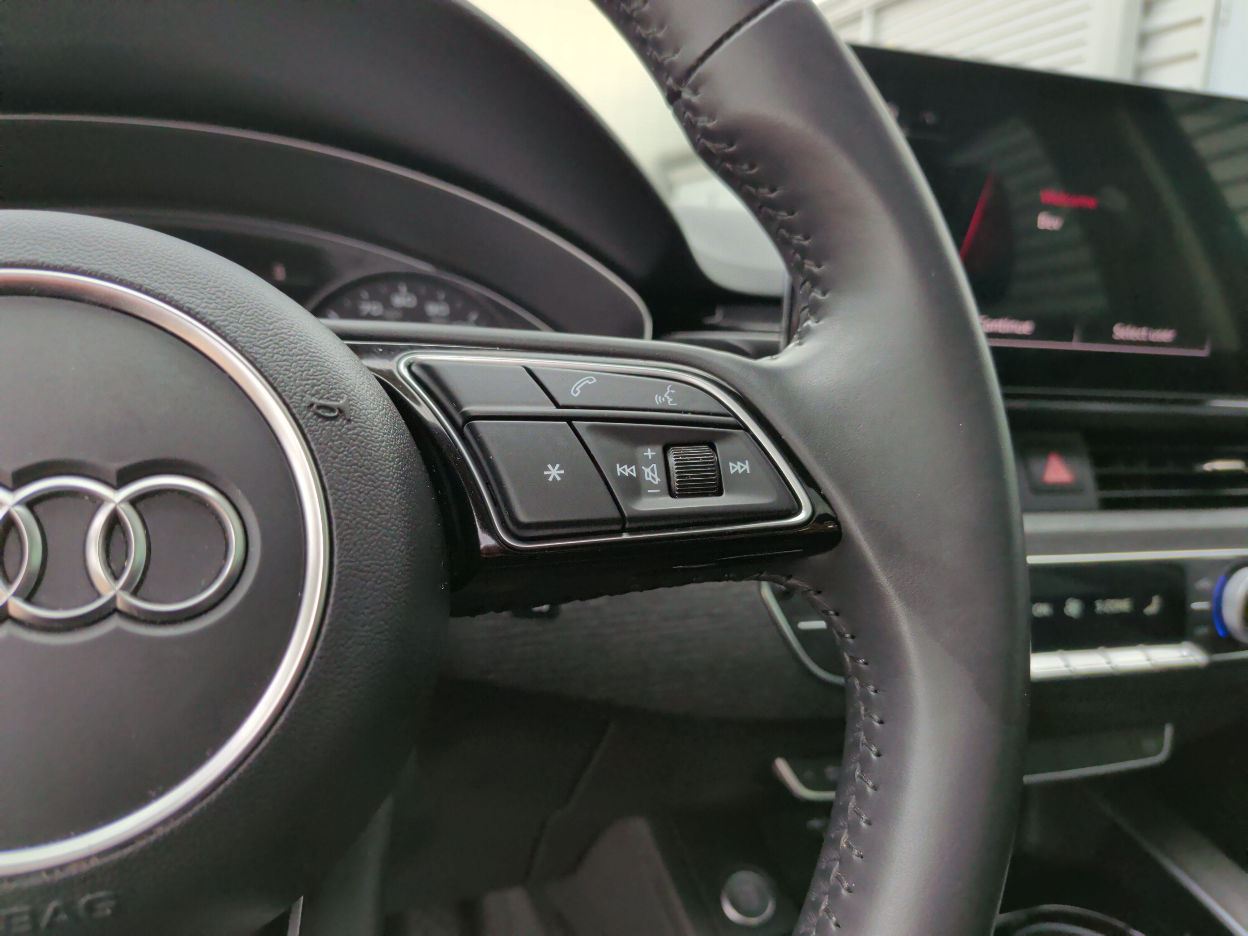 Used 2020 Audi A4 2.0T Premium w/ Convenience Package FWD image 19