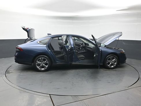 Used 2024 Honda Accord EX image 50