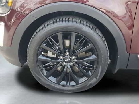 Used 2021 Kia Telluride SX w/ Towing Package FWD image 36