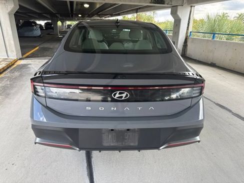 Used 2025 Hyundai Sonata SE FWD image 19