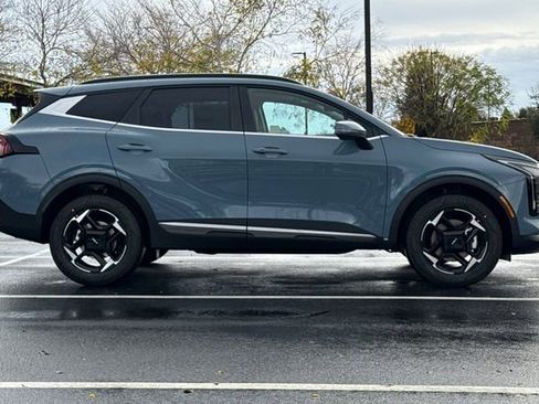 New 2026 Kia Sportage EX w/ EX Panoramic Sunroof Package image 3