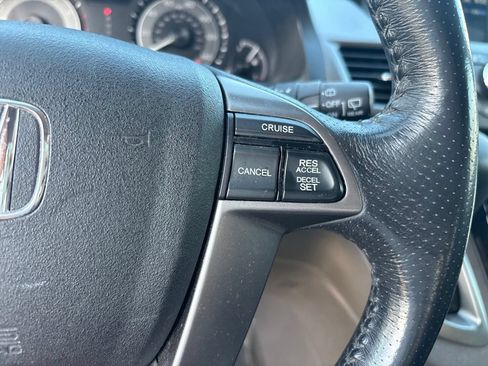 Used 2014 Honda Odyssey EX-L image 24