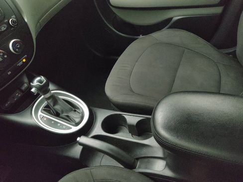 Used 2016 Kia Soul image 26