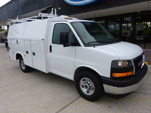 Used 2019 GMC Savana 3500 w/ Power Convenience Package RWD image 6