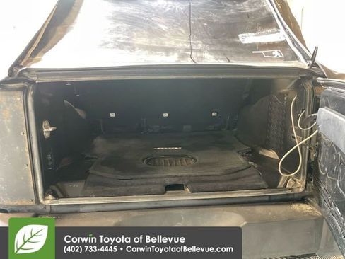 Used 2016 Jeep Wrangler Unlimited Rubicon image 17