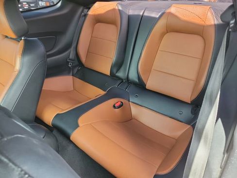 Used 2022 Ford Mustang Premium image 9