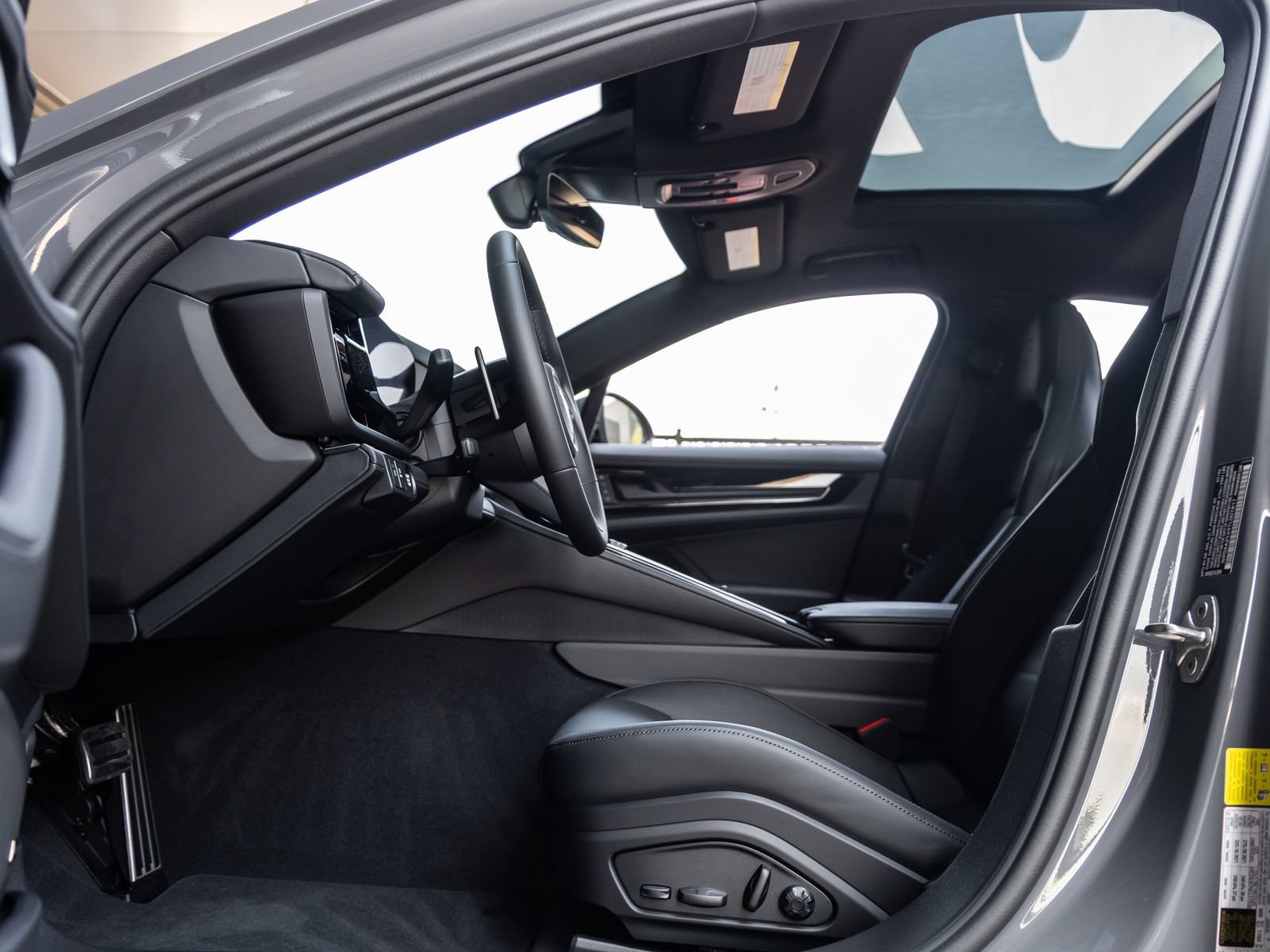 New 2026 Porsche Panamera 4 AWD/4WD image 28