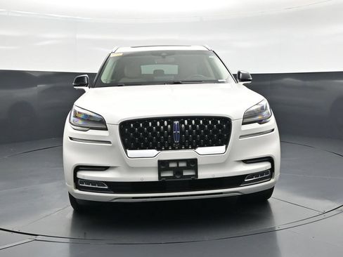 Used 2020 Lincoln Aviator Grand Touring w/ Elements Package Plus AWD/4WD image 23