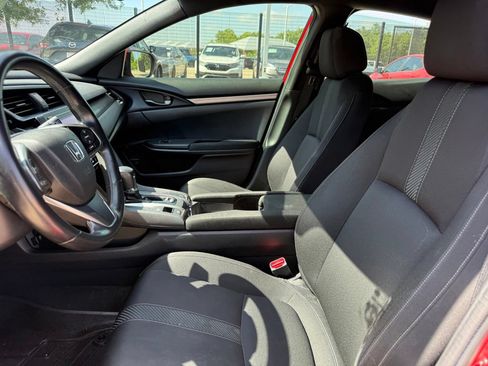 Used 2017 Honda Civic Sport image 10