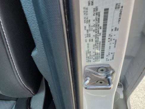 Used 2017 Ford Escape SE image 36