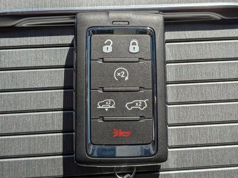 New 2026 Jeep Grand Wagoneer Limited image 32