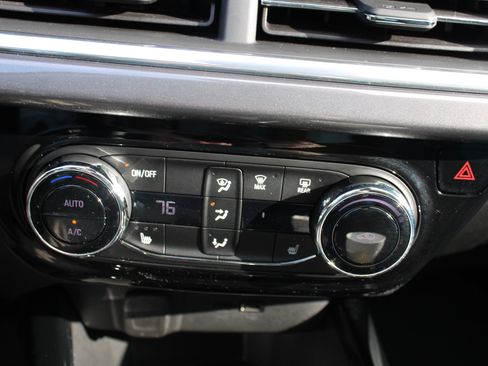 Used 2025 Chevrolet Trax ACTIV w/ Driver Confidence Package image 20