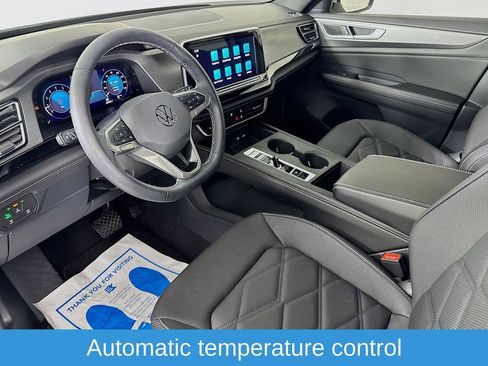 Used 2024 Volkswagen Atlas Cross Sport SE image 10