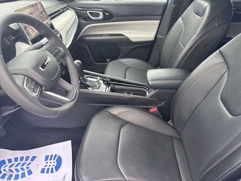 Used 2023 Jeep Compass Limited w/ Elite Group image 14