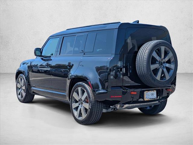 Certified 2026 Land Rover Defender 110 X AWD/4WD image 7
