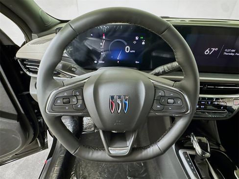 New 2026 Buick Envista Avenir image 6