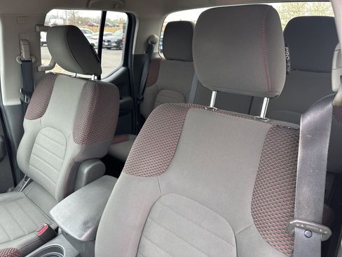 Used 2012 Nissan Frontier PRO-4X image 15