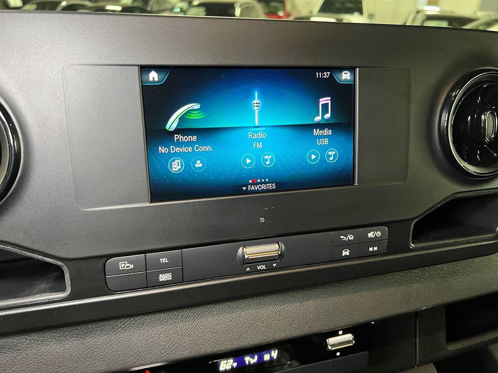 Used 2023 Mercedes-Benz Sprinter 2500 image 33