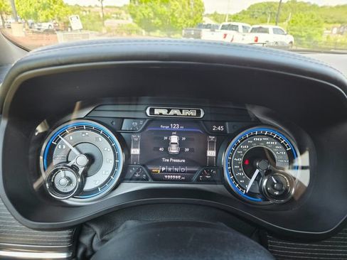 Used 2019 RAM 1500 Limited AWD/4WD image 22