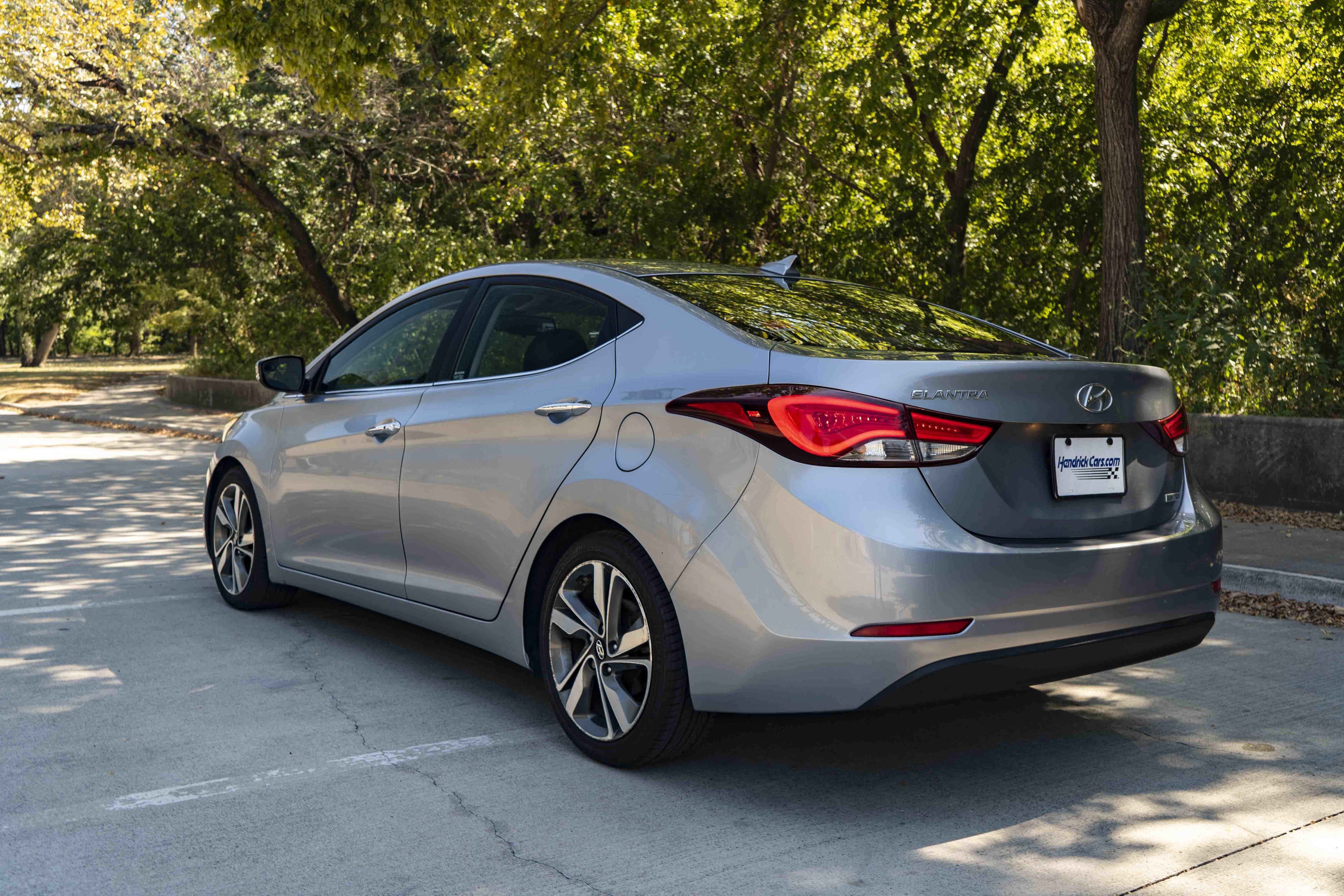 Used 2016 Hyundai Elantra Limited FWD image 7
