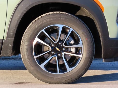 New 2026 Chevrolet TrailBlazer LT w/ Convenience Package AWD/4WD image 14