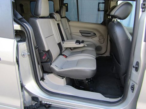 Used 2016 Ford Transit Connect XLT image 13