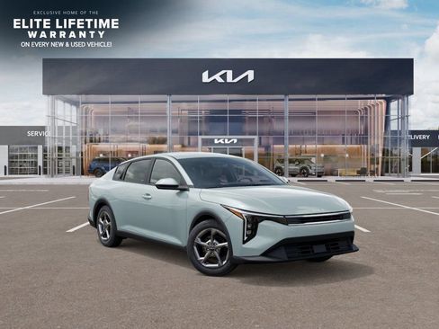 New 2026 Kia K4 FWD image 9
