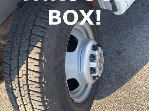 Used 2018 Chevrolet Express 3500 image 8