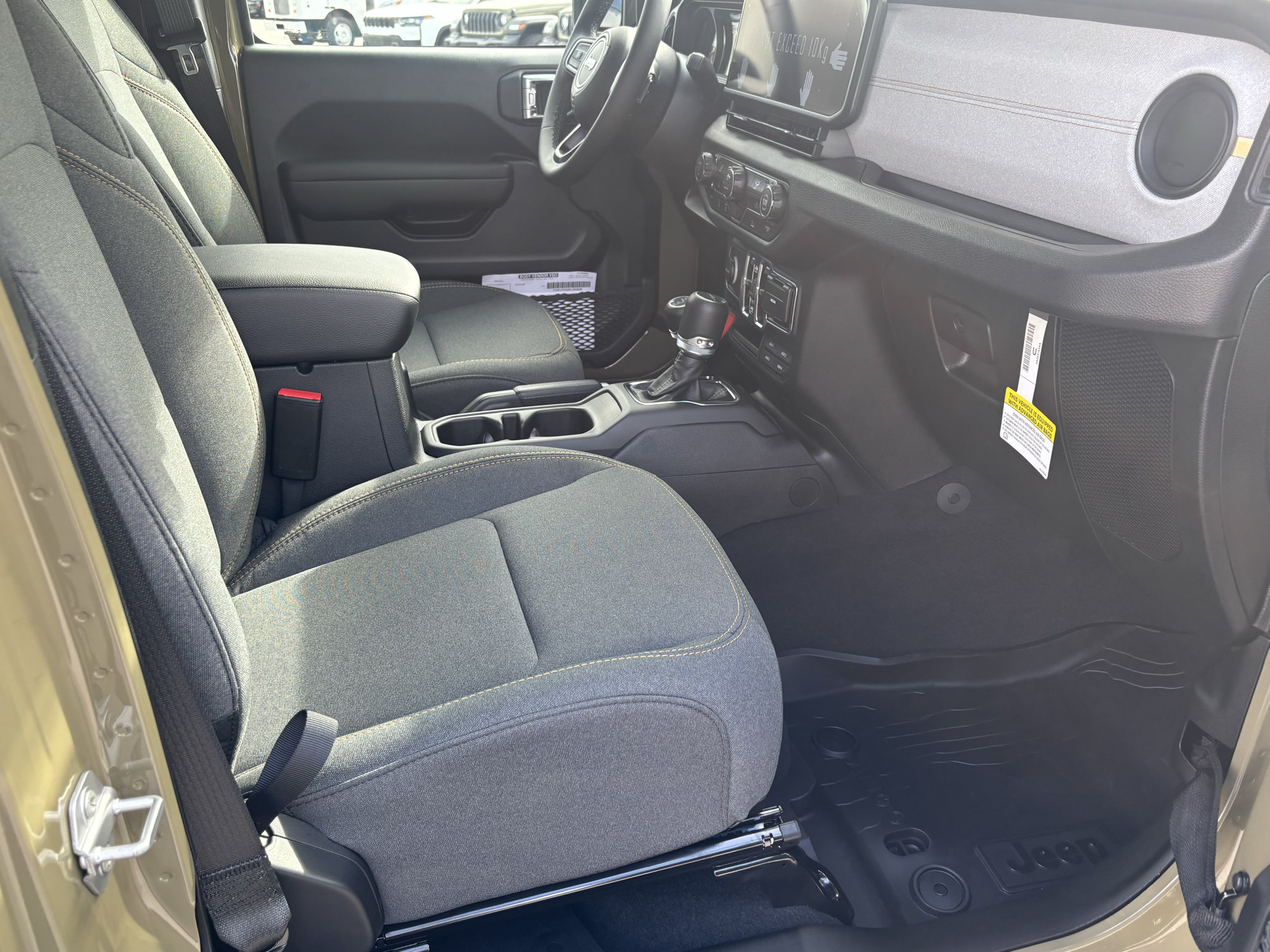 New 2027 Jeep Gladiator Sport AWD/4WD image 16