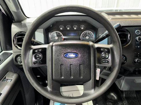 Used 2016 Ford F250 XL w/ Power Equipment Group image 18