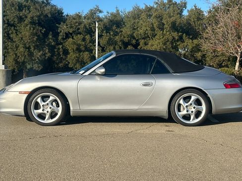 Used 2002 Porsche 911 Carrera 4 image 7