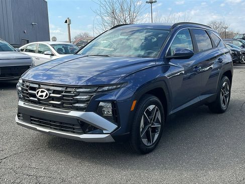 Used 2025 Hyundai Tucson SEL image 3