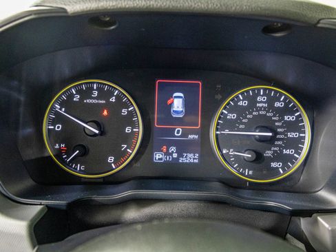 Used 2025 Subaru Crosstrek 2.5i Sport w/ Crosstrek Mirror Package image 33