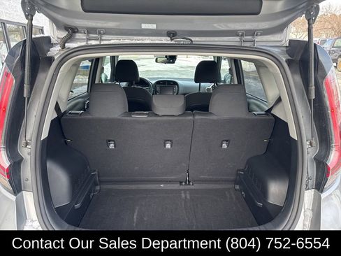 Used 2025 Kia Soul LX w/ LX Technology Package image 13