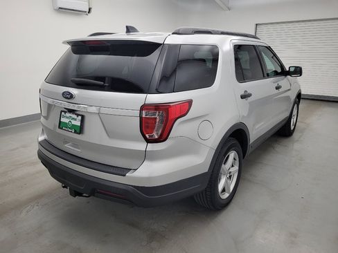 Used 2018 Ford Explorer FWD image 9