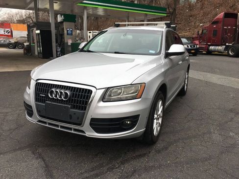 Used 2011 Audi Q5 2.0T Premium image 3