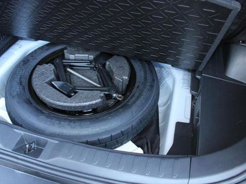 Certified 2024 Toyota RAV4 LE image 30