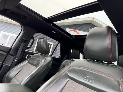 Used 2022 Ford Explorer Timberline image 7