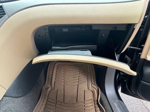 Used 2008 Subaru Tribeca Limited image 38