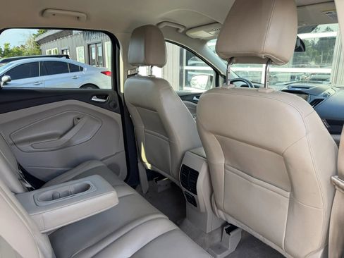 Used 2015 Ford Escape Titanium FWD image 18